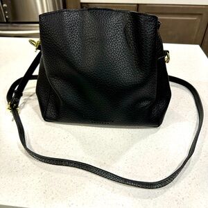 Sonora Robert’s squared purse with long adjustable strap